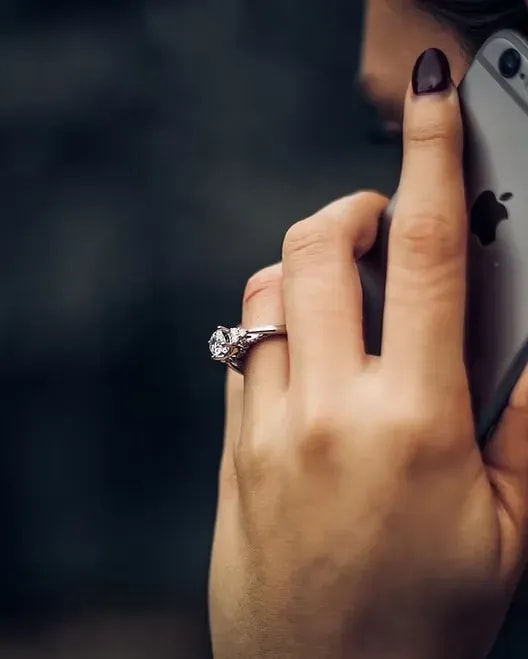 Paarcoaching München vor der Hochzeit mit offenen Fragen